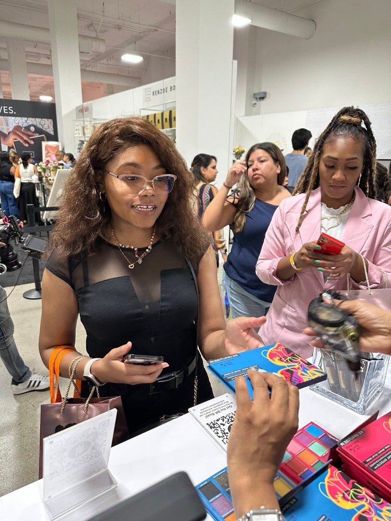 BeautyconLA 2023 X Black Radiance® Photo Gallery - Sunday Sept 17th