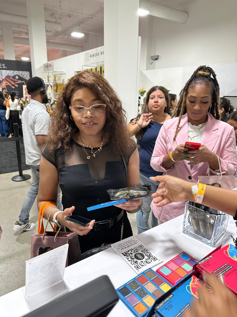 BeautyconLA 2023 X Black Radiance® Photo Gallery - Sunday Sept 17th
